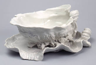 Shell-Form Bowl and Platter