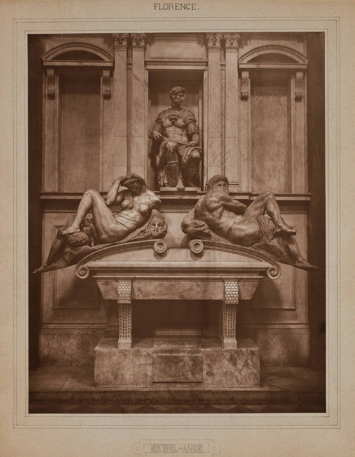 Florence, Michel-Ange (Tomb of Giuliano de Medici, Florence, by Michelangelo)