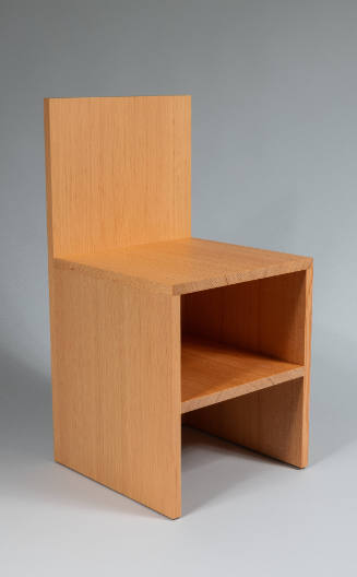 Front Shelf Chair 84