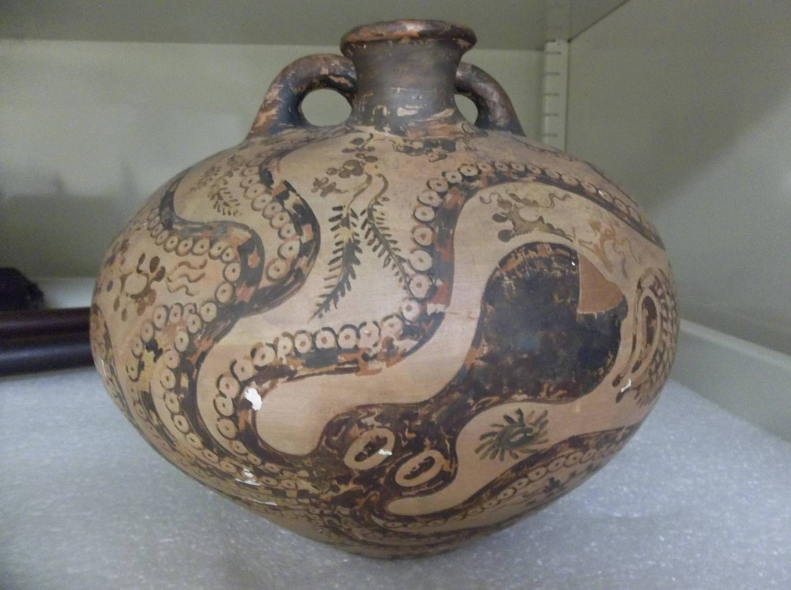 Octopus vase