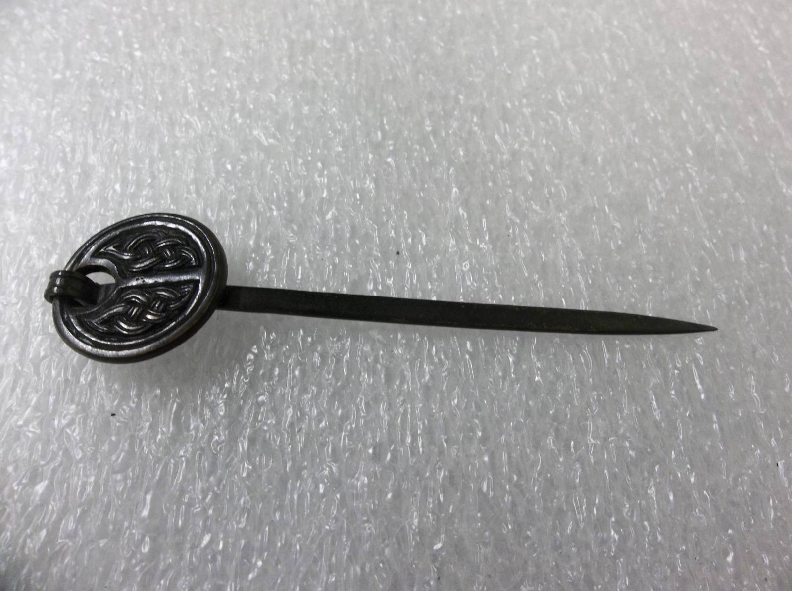 Ring Pin