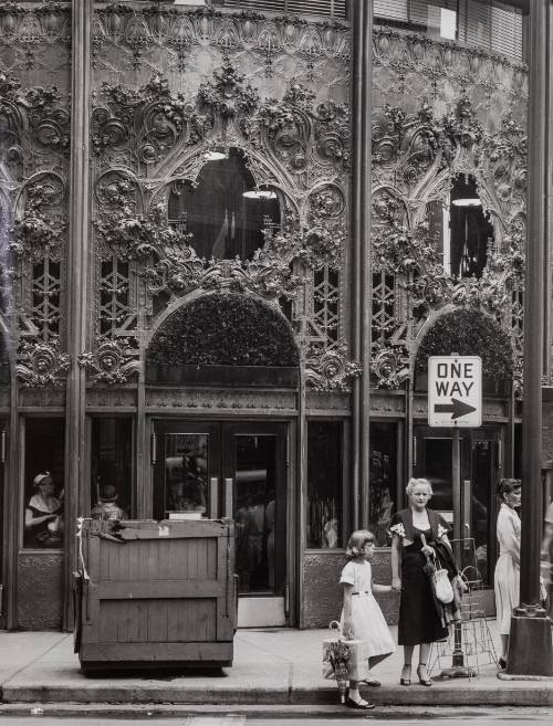 Schlesinger & Mayer Department (later Carson Pirie Scott & Co.) Store, Chicago, Illinois, 1889–1904